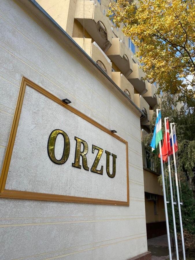 Orzu Hotel Namangan Exterior foto