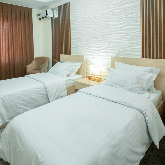 Orzu Hotel Namangan Exterior foto